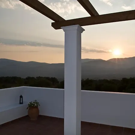 Apartment Moschona Lakithra