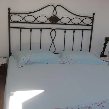 Apartment Moschona