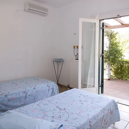 Moschona Apartment