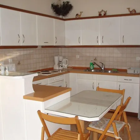 Moschona Apartment Lakithra