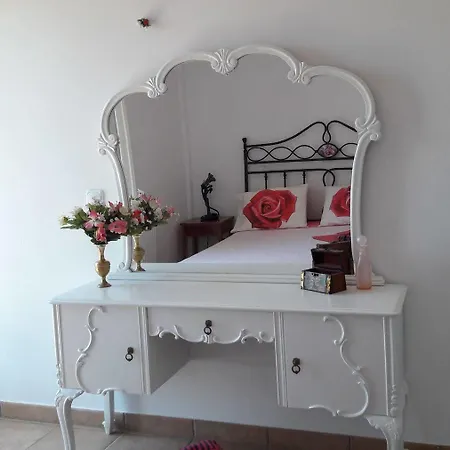 Apartment Moschona